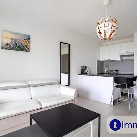 Air Conditioning With Pool St Laurent Du Сен-Лоран-дю-Вар