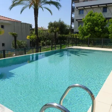 Air Conditioning With Pool St Laurent Du *