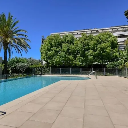 Air Conditioning With Pool St Laurent Du Appartement *